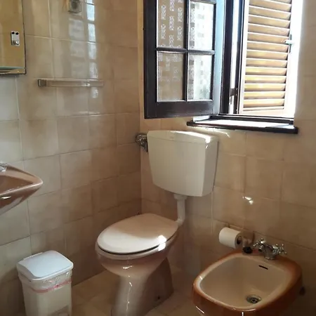 Familia Brito Konukevi