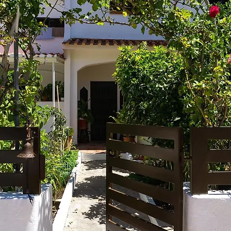 Familia Brito 3* Porches (Algarve)