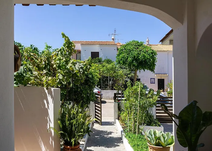 Guest house Familia Brito Porches (Algarve)