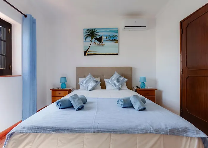 Familia Brito 3* Porches (Algarve)